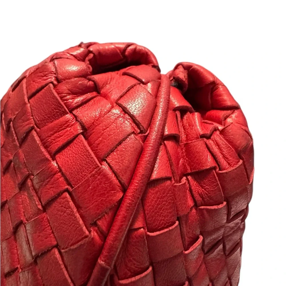 Vintage Pova Via Frattina woven leather shoulder bag in red. Gently worn.